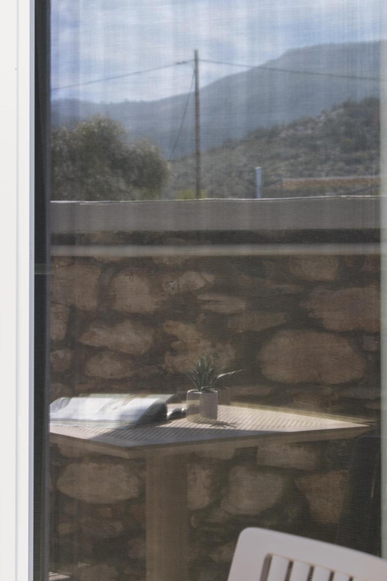 Olive & Sea Luxury Suites Skala Sotiros Exterior photo