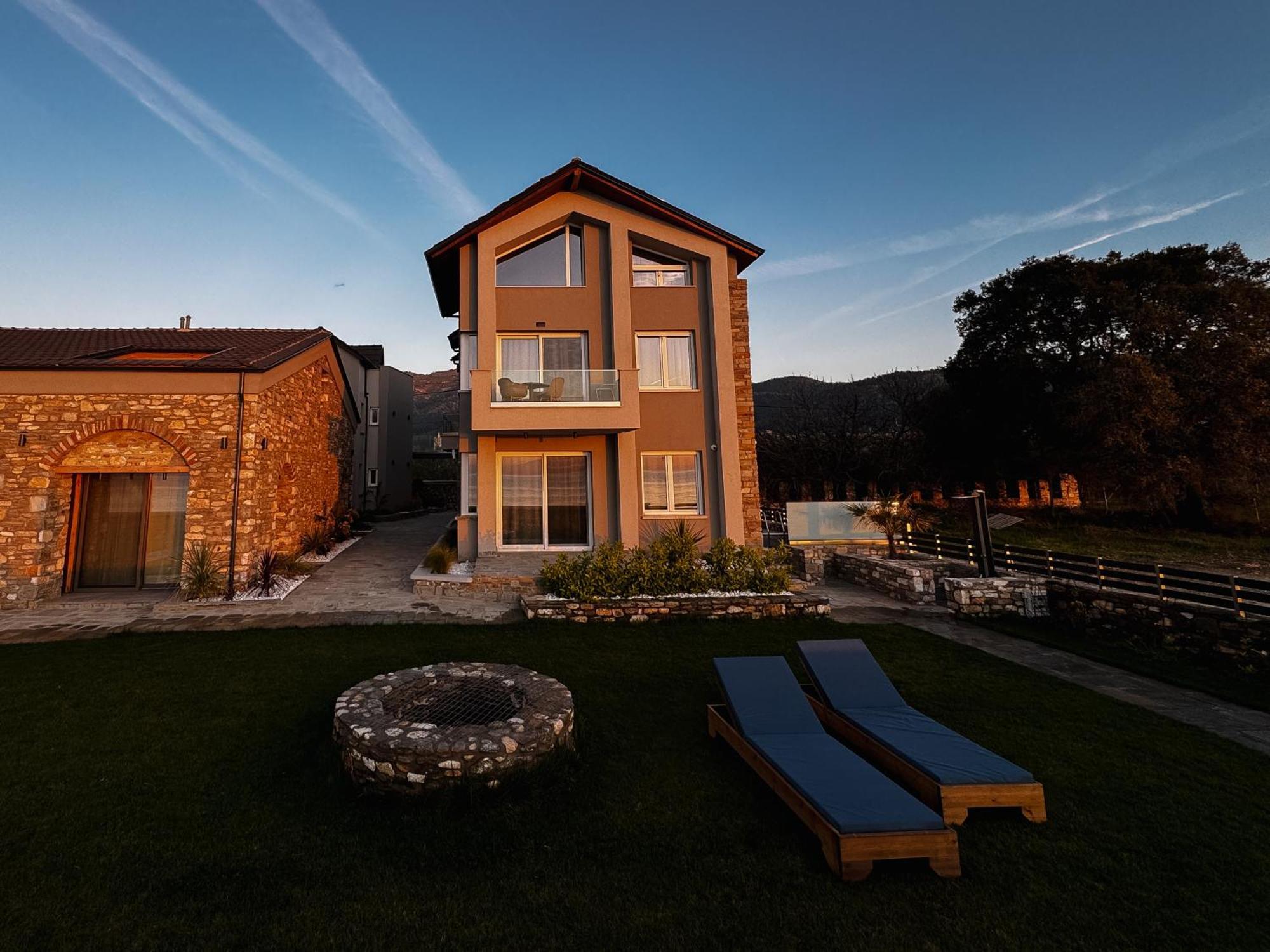 Olive & Sea Luxury Suites Skala Sotiros Exterior photo